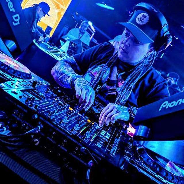 Audrey Cabana – XLTRAX